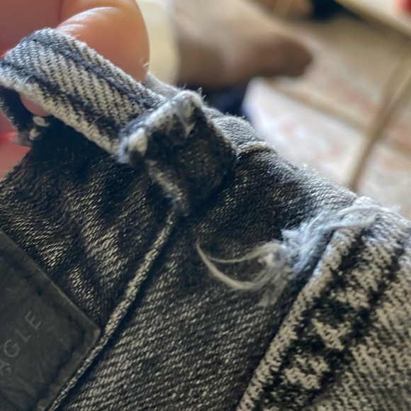 American Eagle Mom Jean Denim Gray Distressed - Picture 6 of 6